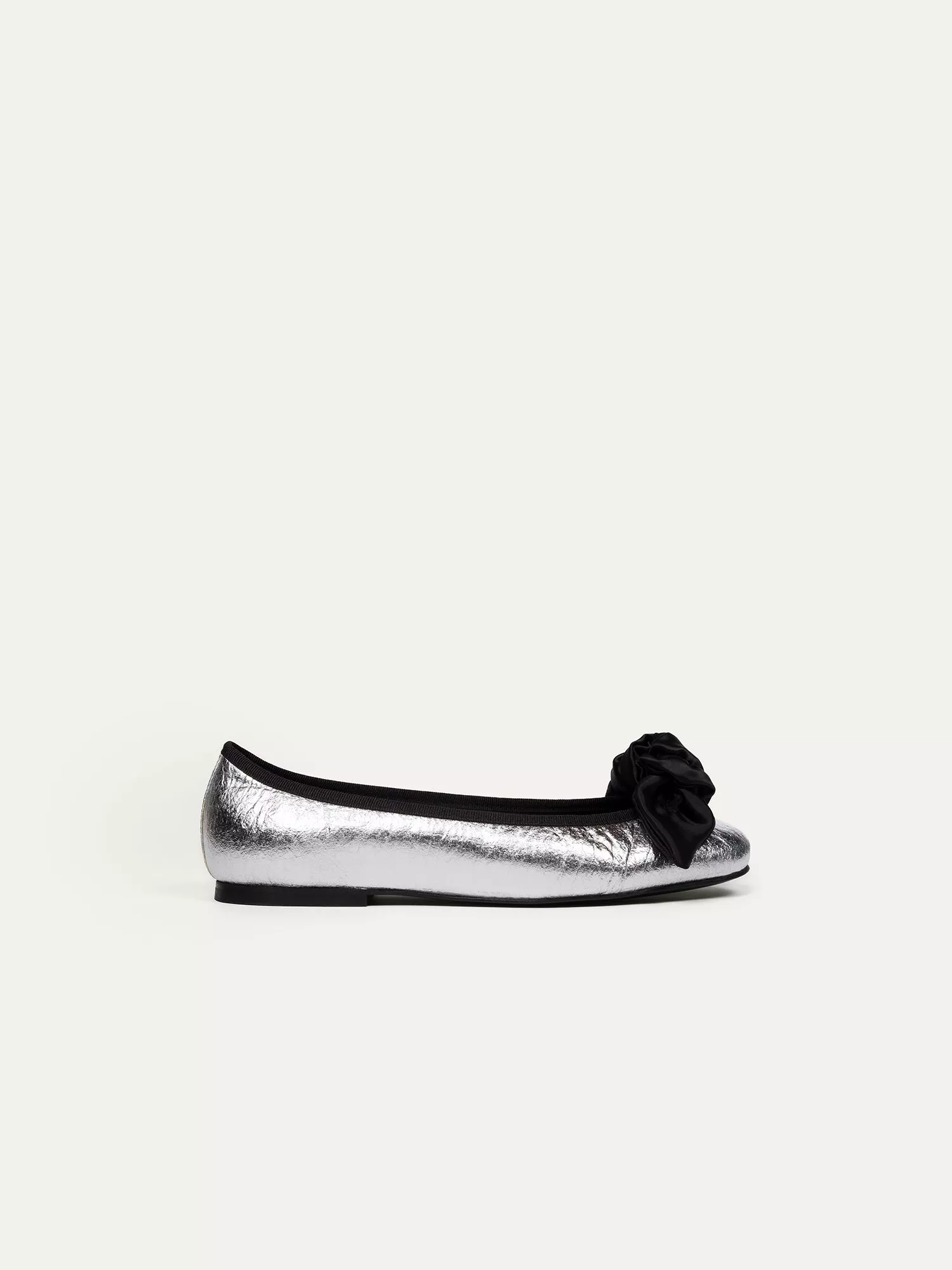 9:30 AM HEARING IN COURT - Metallic Silver