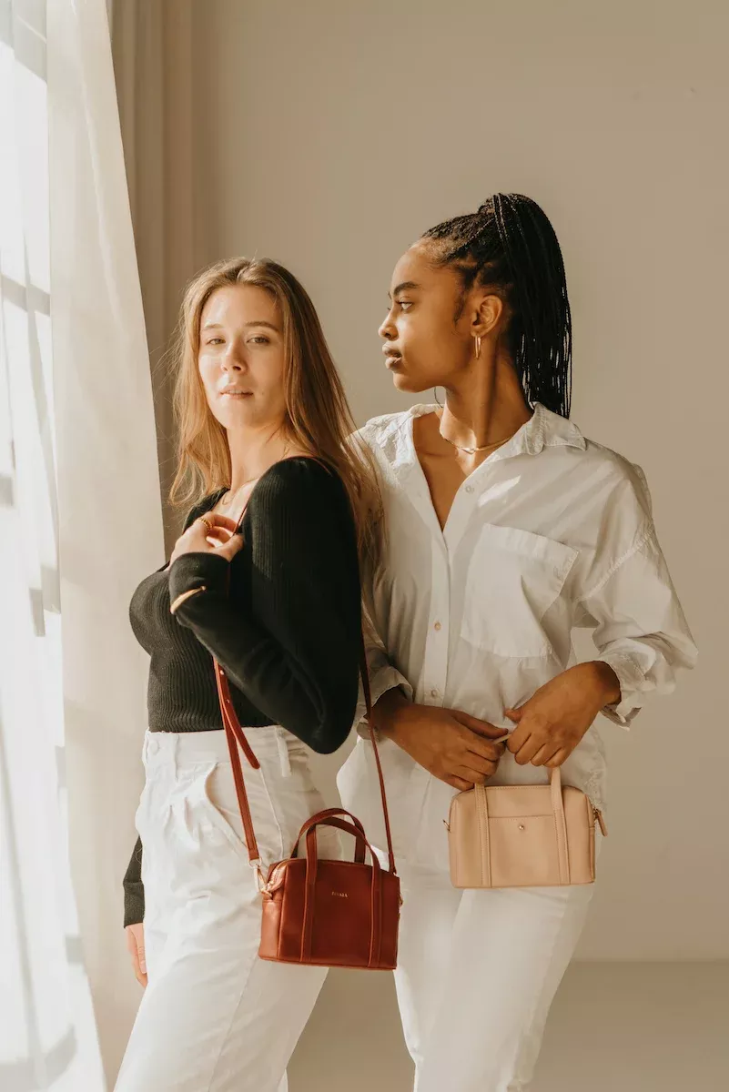 Apple Mini Crossbody