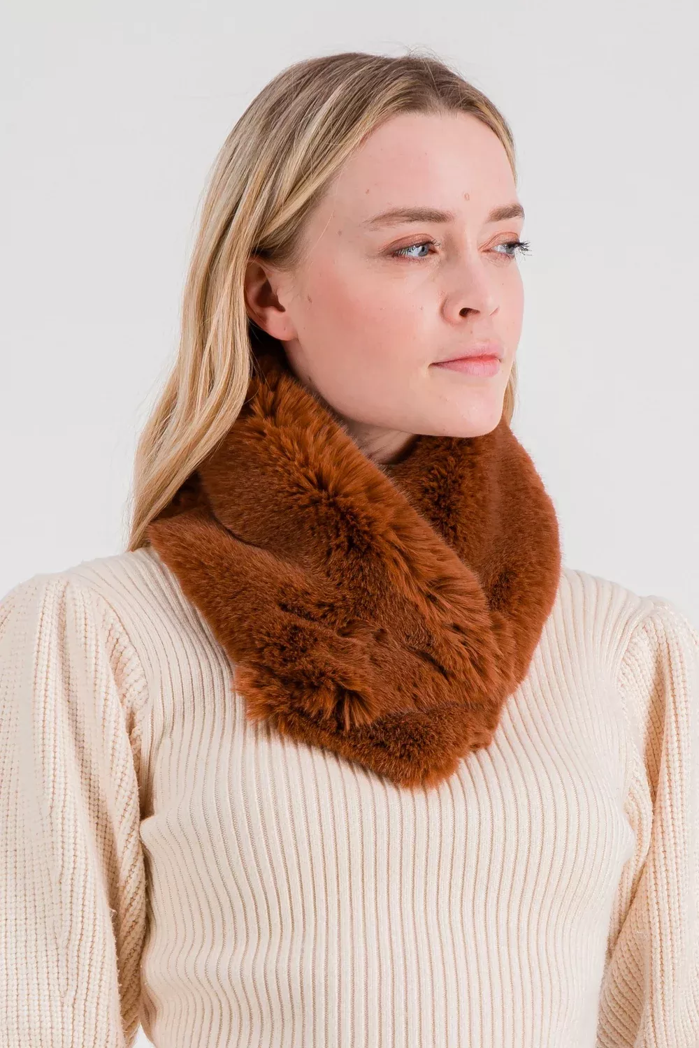 Caramel Faux Fur Collar - MAUDE