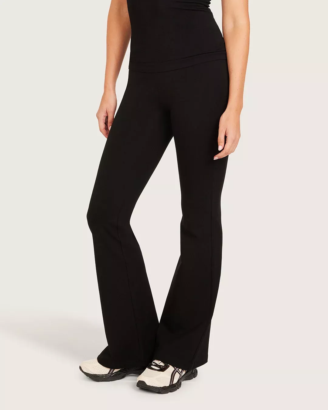 High Waist Flare Pants - Regular - Black