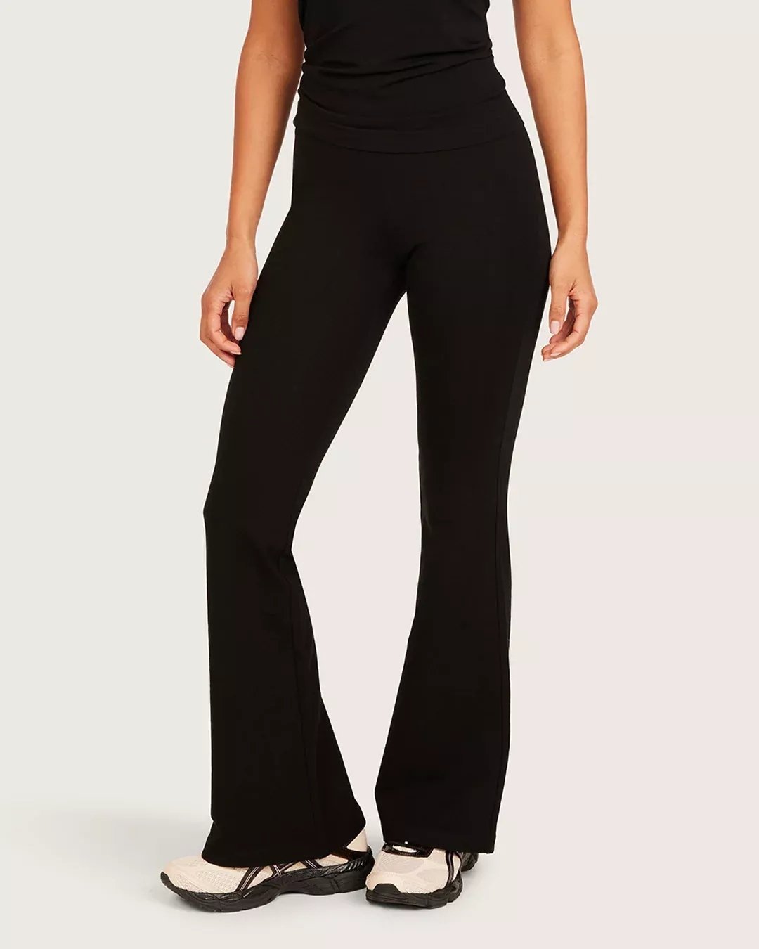 High Waist Flare Pants - Short - Black