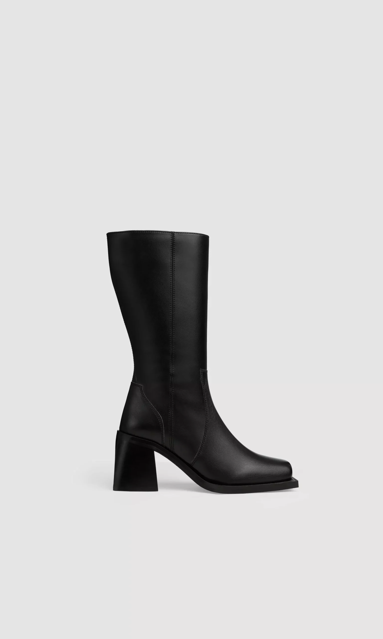 Karel X - Black