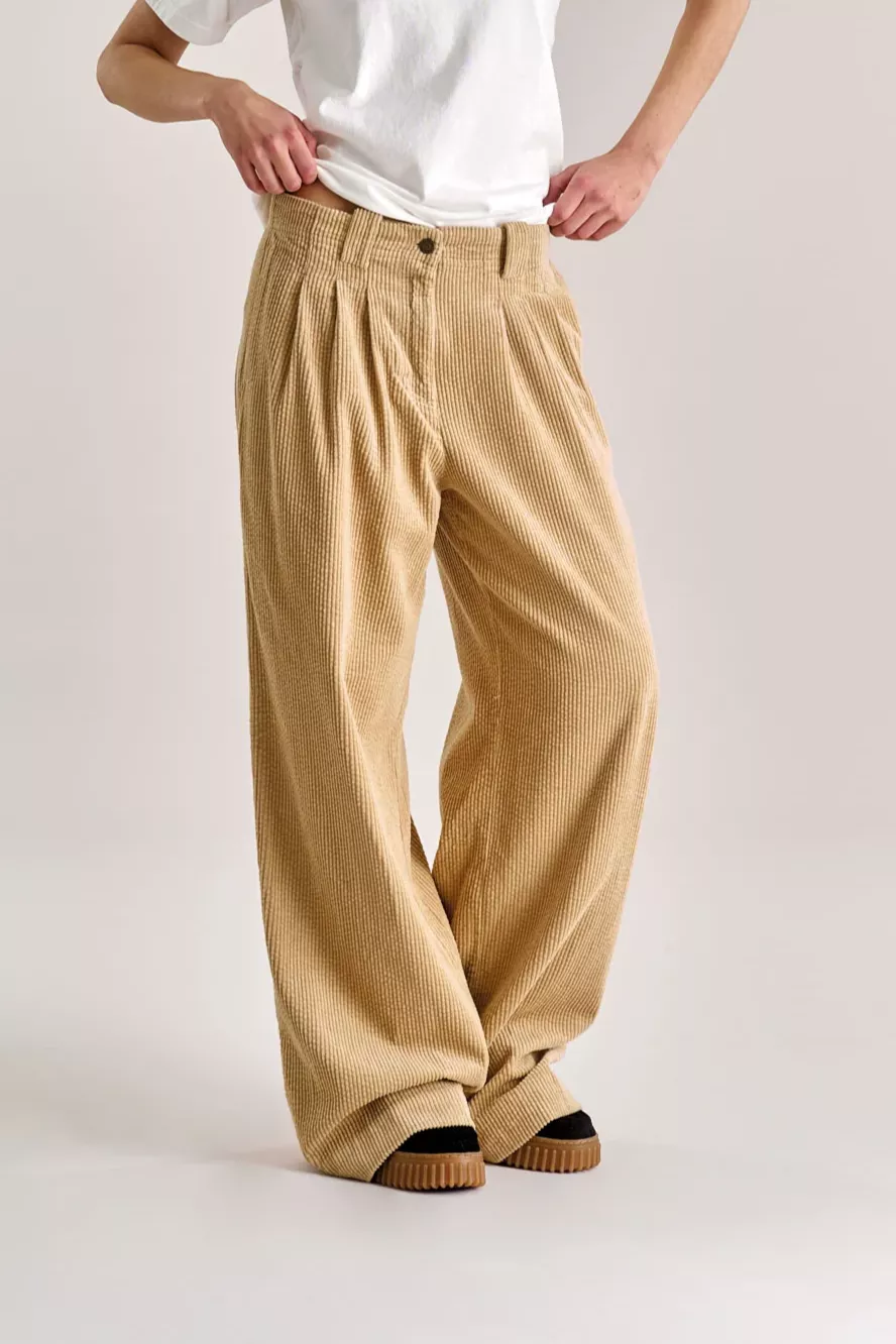 KOMODO Pants Lola Cord Croissant Beige