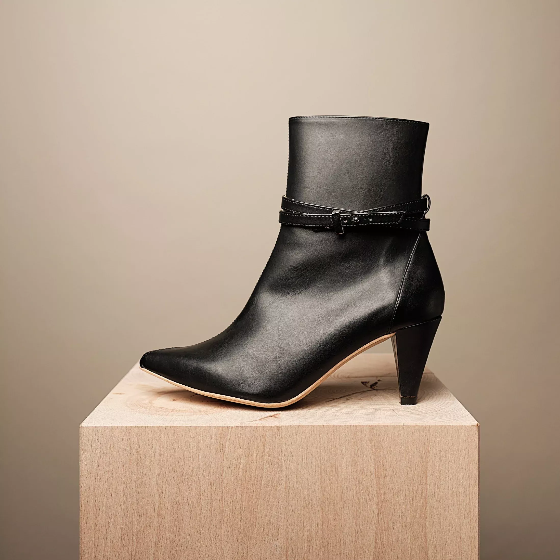 Last Chance! Billie Bootie