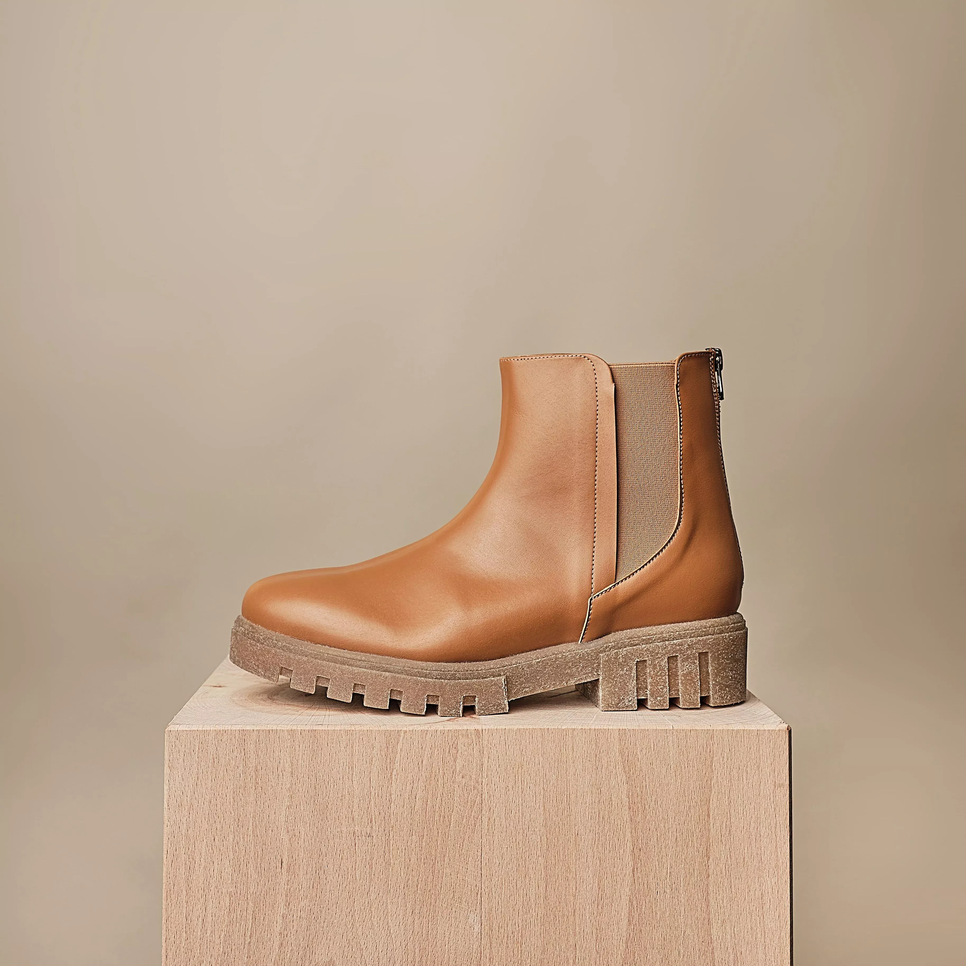 Last Chance! Kai Vegan Chelsea Boot
