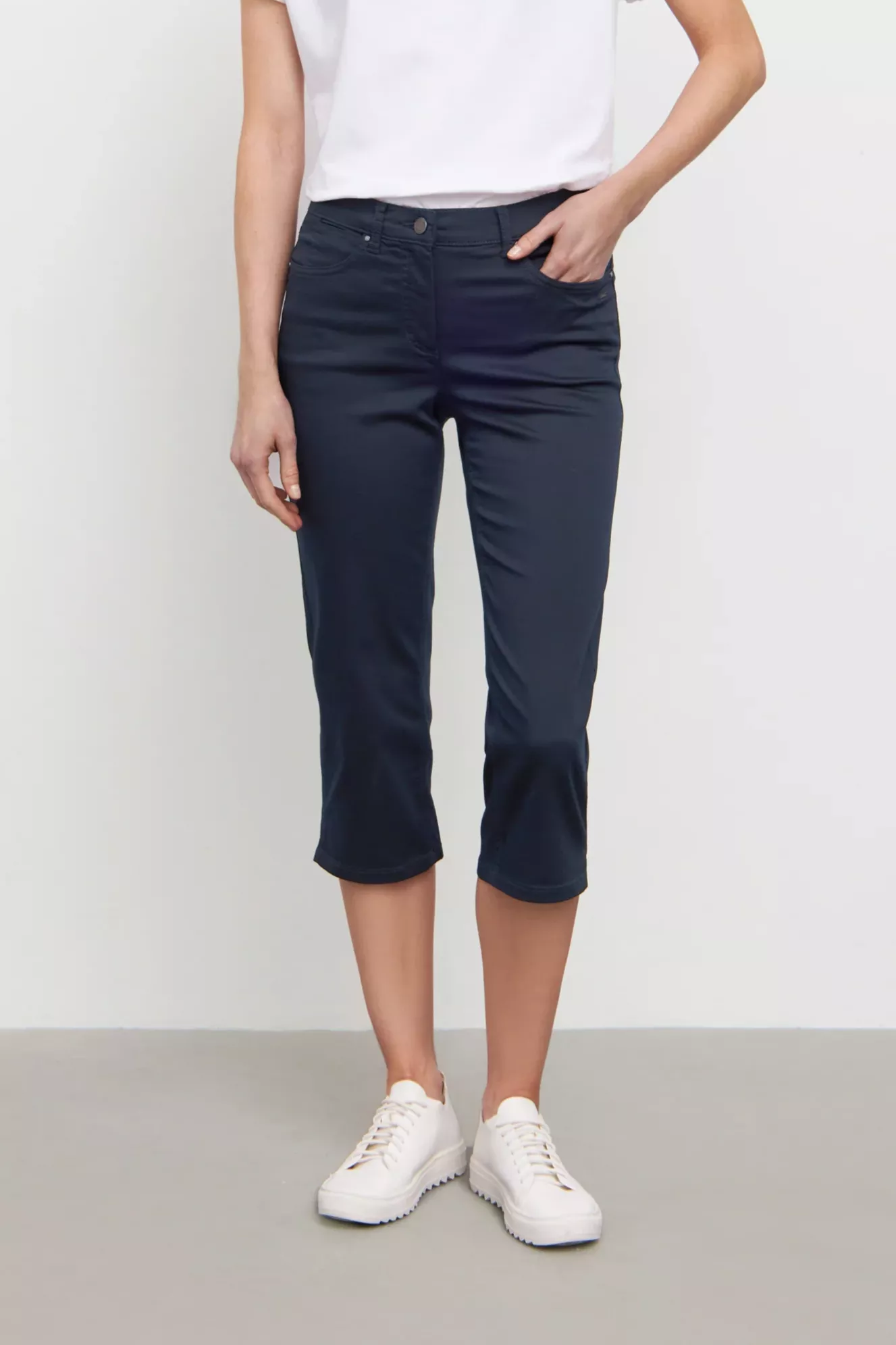 LAURIE Pants Capri Charlotte Regular Medium Length Navy