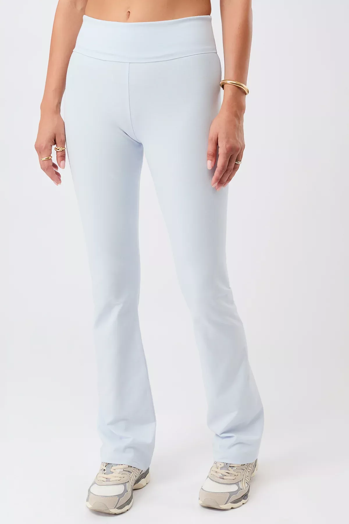 MANDALA Pants Classic Rolldown Baby Blue