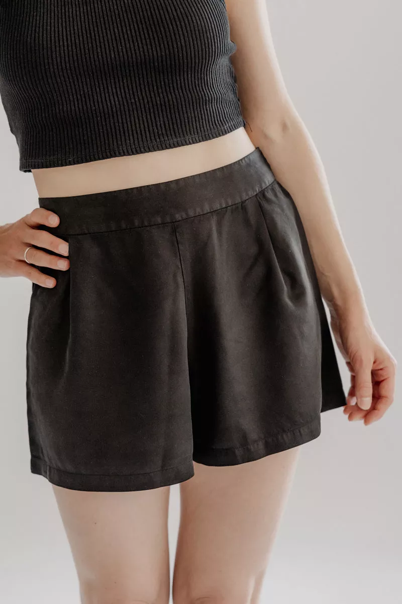Marenika Shorts Lia Black