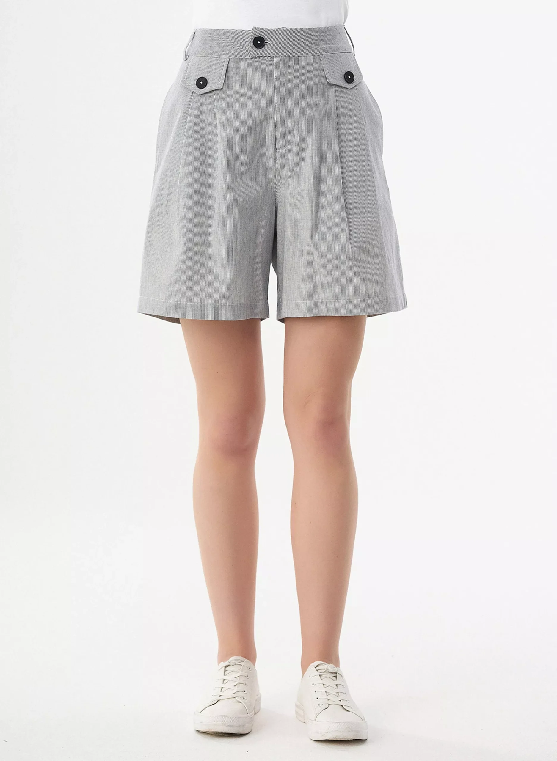 ORGANICATION Short With Welt Pockets Light Gray