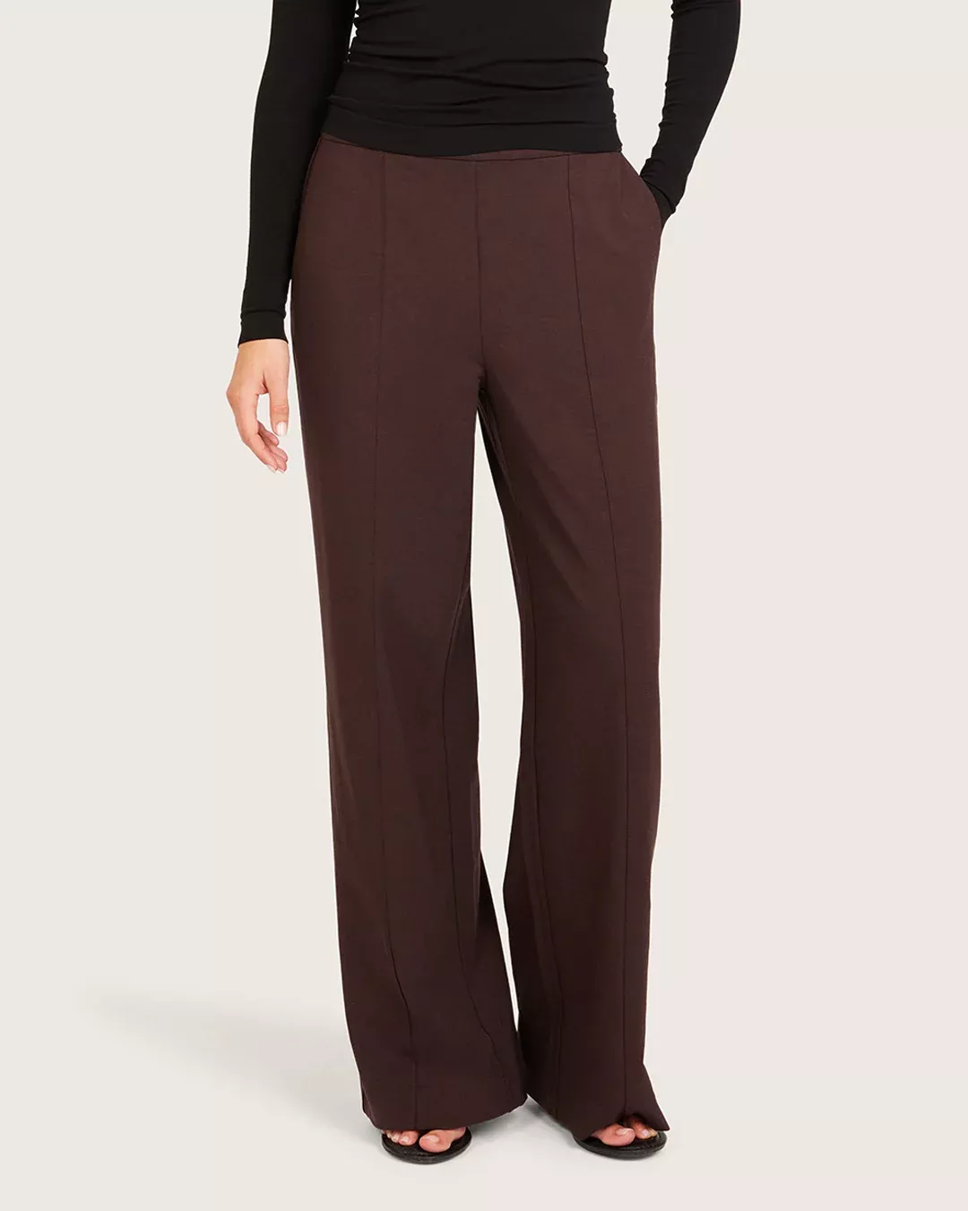 Relaxed Leg Pants - Regular - Carob