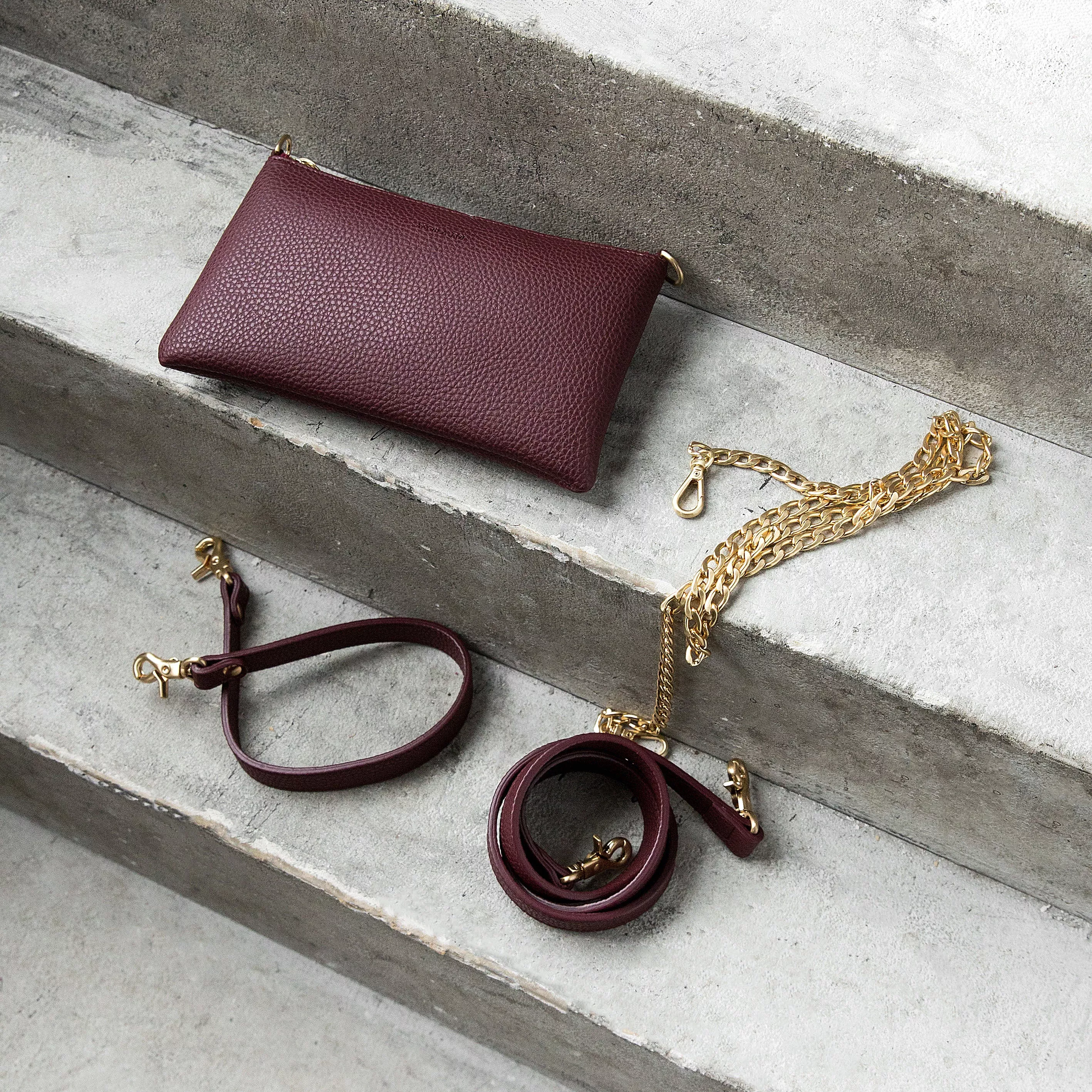 Zuri Multifunction Pouch - Bordeaux